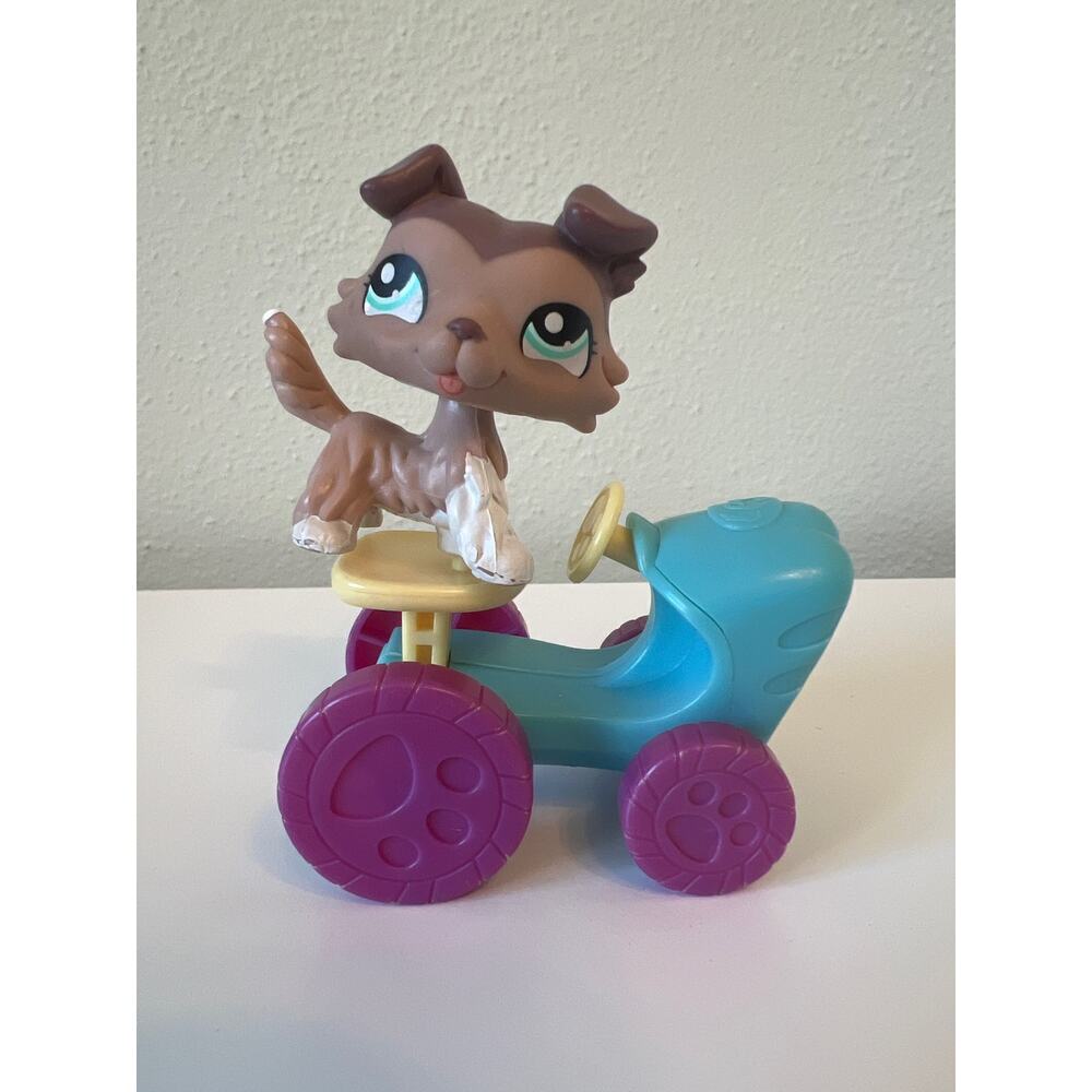 Littlest Pet Shop LPS Barnyard Pets Collie Aqua Blue Eyes #1330 with Tractor